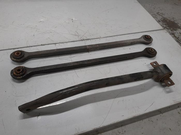 Alfa Romeo 156 Draagarm rechts-achter