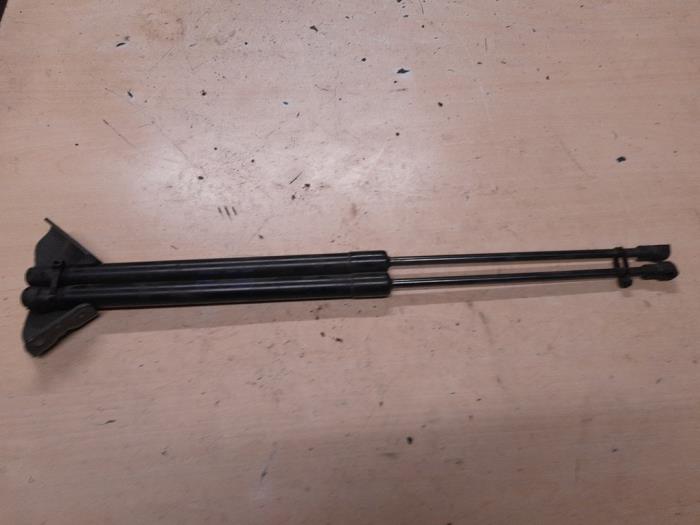 Seat Leon Gasdemper links-achter