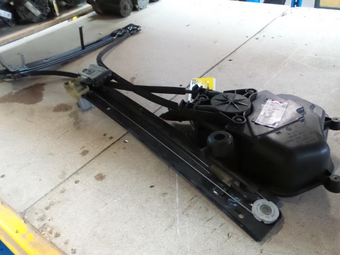 Seat Ibiza Ruitmechaniek 2Deurs links-voor