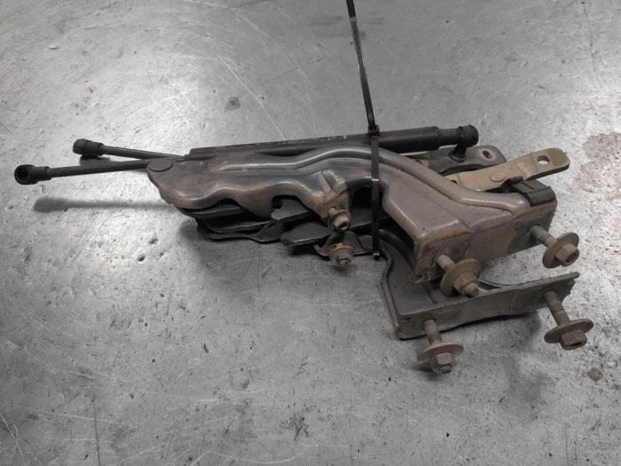 Alfa Romeo 147 Motorkap Scharnier