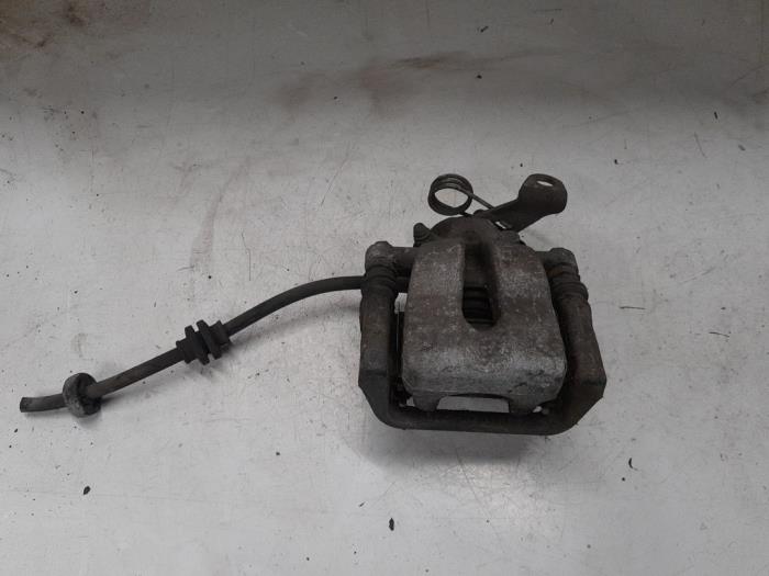 Alfa Romeo GT Remklauw (Tang) rechts-achter