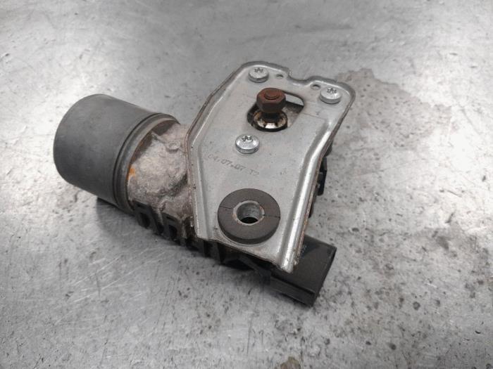 Alfa Romeo GT Ruitenwissermotor voor