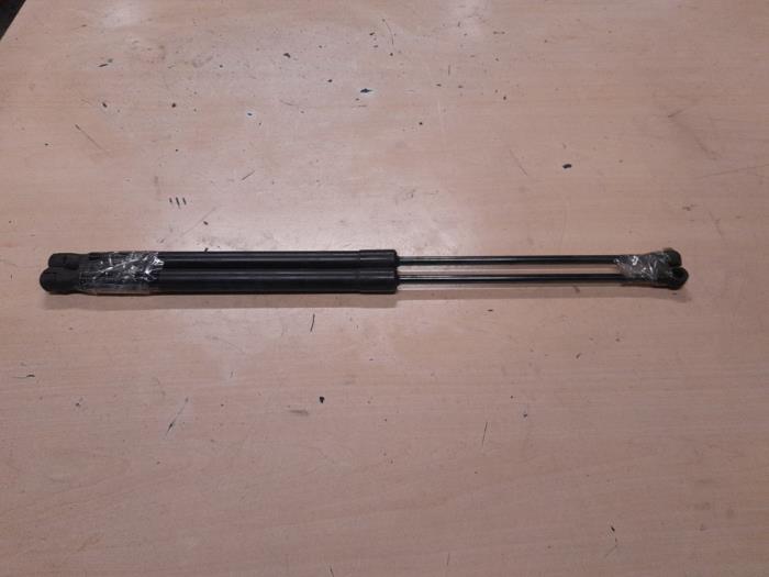 Seat Leon Gasdemper links-achter