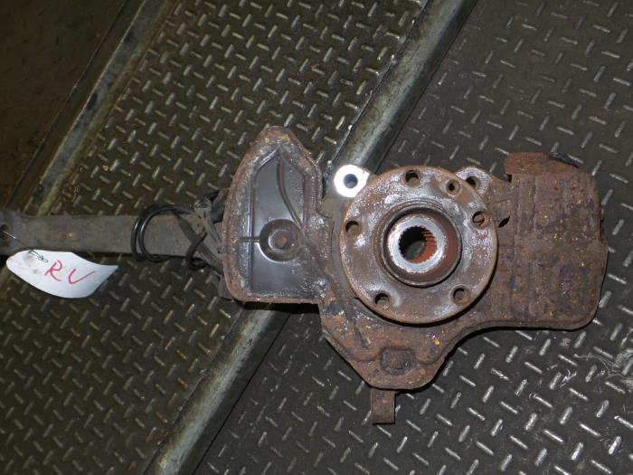 Alfa Romeo 156 Fusee rechts-voor