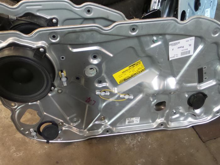 Alfa Romeo 159 Ruitmechaniek 4Deurs links-voor