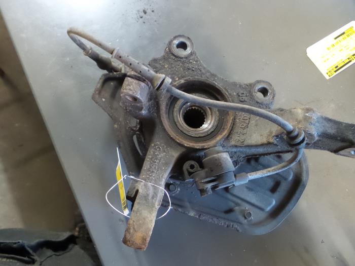 Opel Combo Fusee rechts-voor