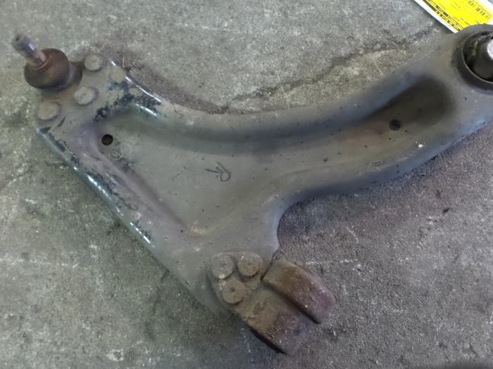 Opel Combo Draagarm rechts-voor