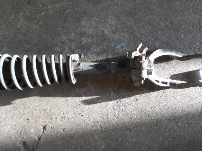 Alfa Romeo 147 Schokdemperpoot rechts-voor