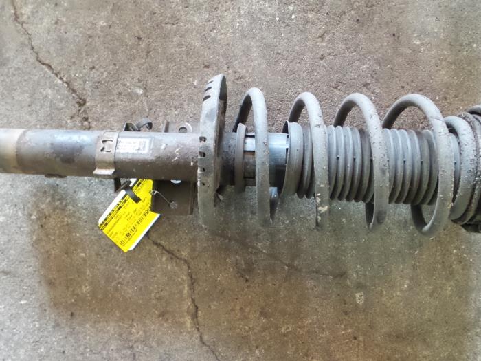 Seat Ibiza Schokdemperpoot links-voor