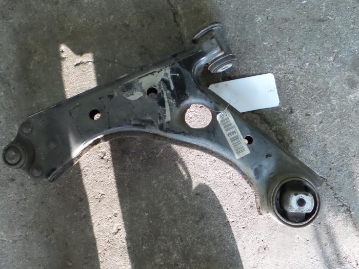 Alfa Romeo Mito Draagarm rechts-voor