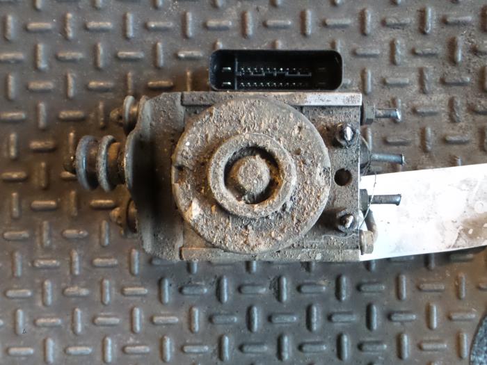 Volkswagen Caddy ABS Pomp