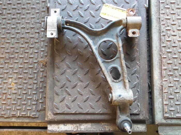Alfa Romeo 156 Draagarm links-voor