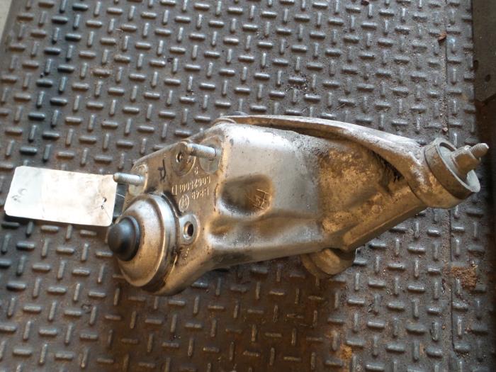 Alfa Romeo 156 Draagarm rechts-voor