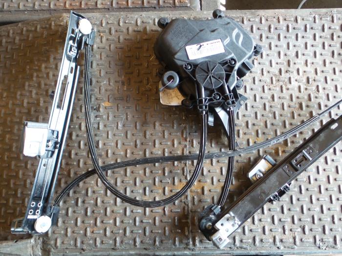 Seat Ibiza Ruitmechaniek 2Deurs rechts-voor