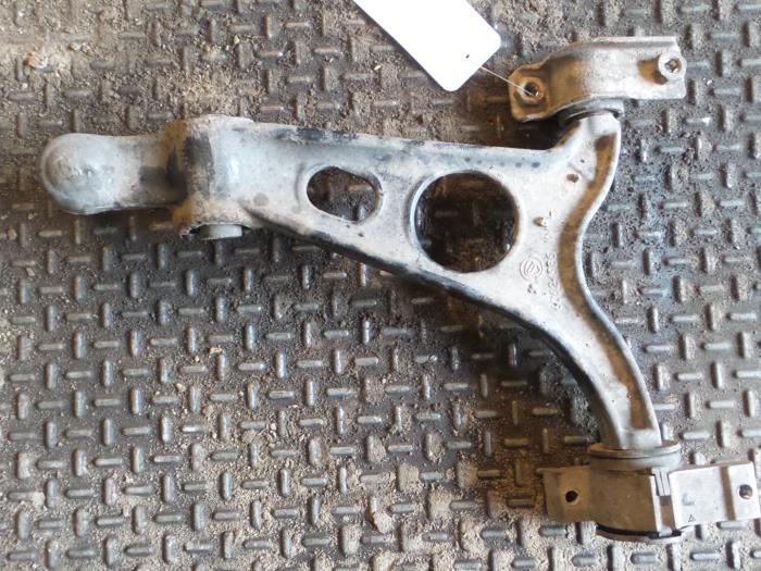 Alfa Romeo 147 Draagarm links-voor