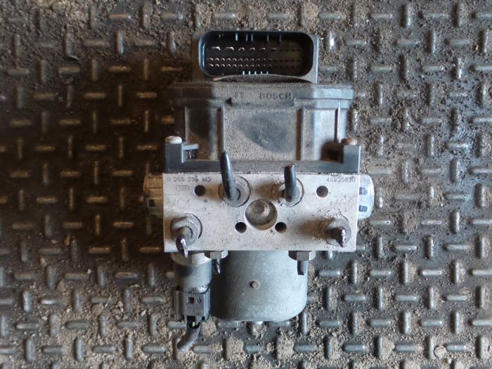 Alfa Romeo 147 ABS Pomp