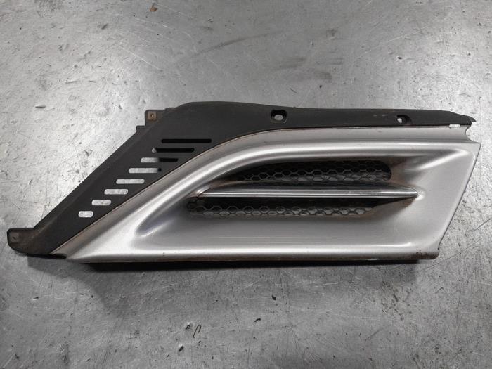 Alfa Romeo 166 Grille