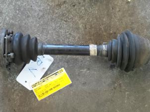 Gebruikte Aandrijfas rechts-voor Alfa Romeo 147 Prijs € 45,00 Margeregeling aangeboden door A.T.S. van de Wiel