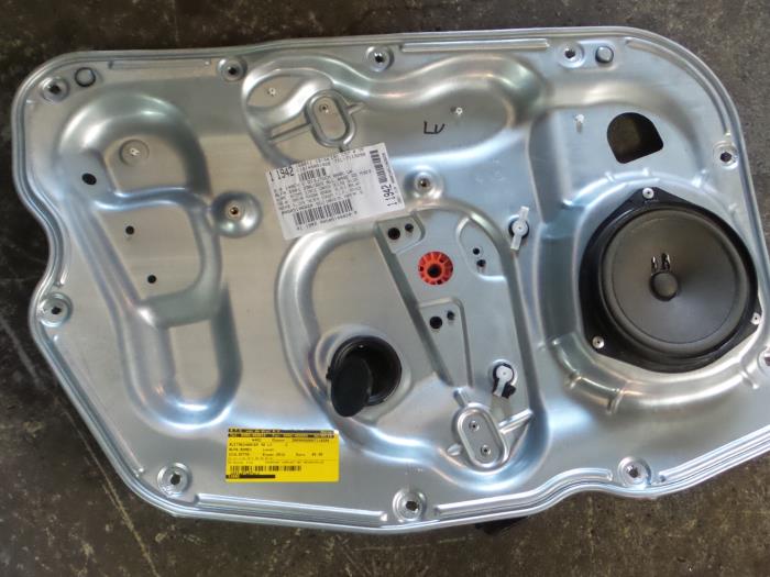 Alfa Romeo Giulietta Ruitmechaniek 4Deurs links-voor