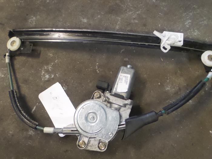 Alfa Romeo 147 Ruitmechaniek 4Deurs links-voor