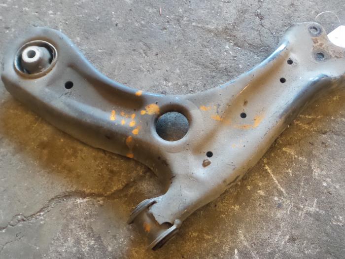 Seat Ibiza Draagarm links-voor