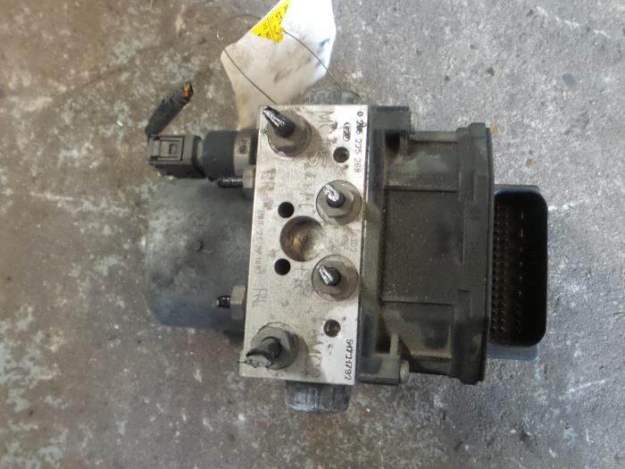 Alfa Romeo GT ABS Pomp