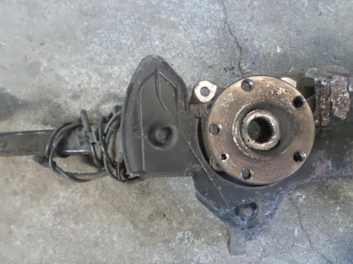 Alfa Romeo GT Fusee rechts-voor