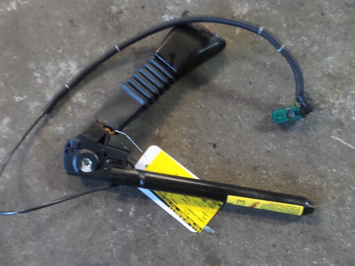 Opel Combo Gordelspanner links