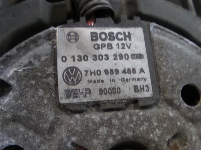Radiateur van een Volkswagen Transporter 2005