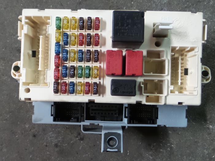 Alfa Romeo GT Zekeringkast