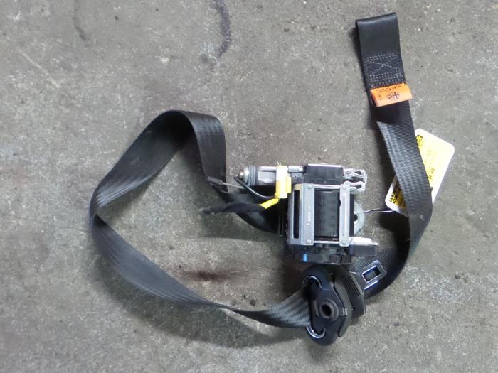 Alfa Romeo GT Gordelspanner rechts