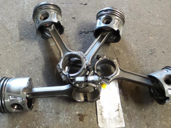 Alfa Romeo Mito Zuiger