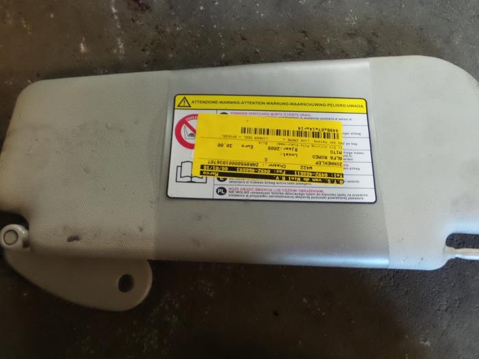 Alfa Romeo Mito Zonneklep