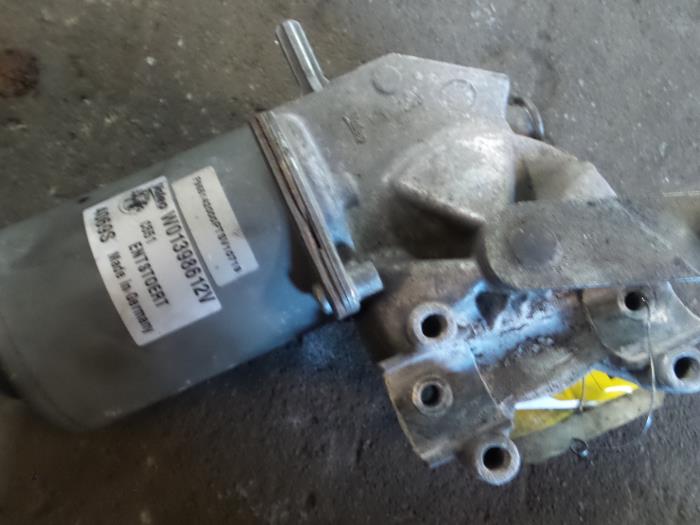 Alfa Romeo Mito Ruitenwissermotor voor