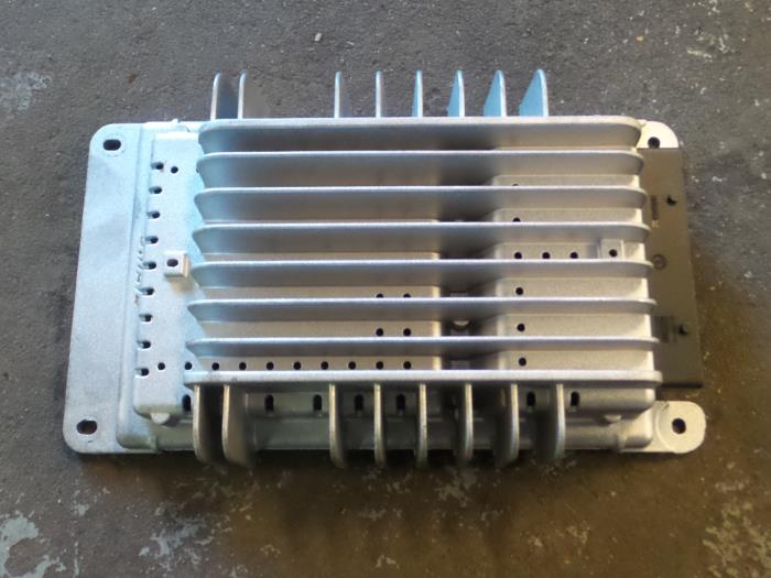 Alfa Romeo GT Radio versterker