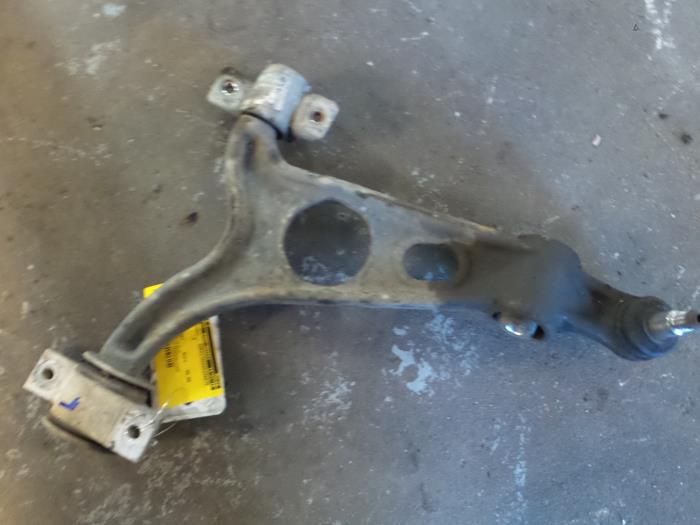 Alfa Romeo GT Draagarm links-voor