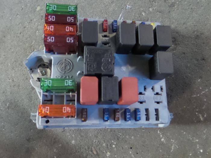 Alfa Romeo 147 Zekeringkast