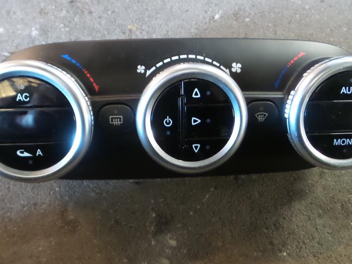 Alfa Romeo Giulietta Kachel Bedieningspaneel