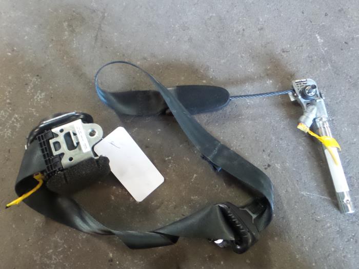 Alfa Romeo Mito Gordelspanner links