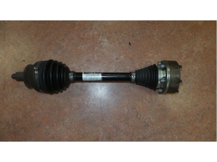 Volkswagen Polo Aandrijfas links-voor