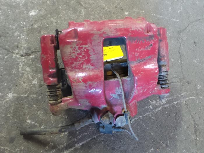 Alfa Romeo Mito Remklauw (Tang) links-voor