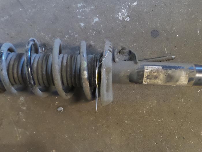 Seat Leon Schokdemperpoot rechts-voor