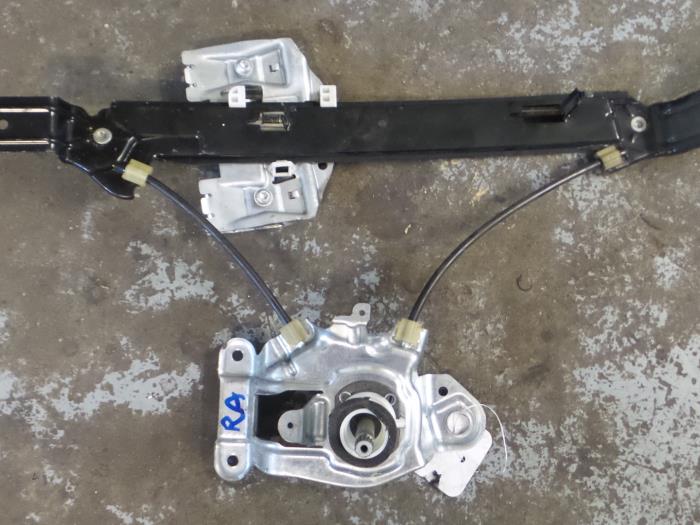 Seat Leon Ruitmechaniek 4Deurs rechts-achter