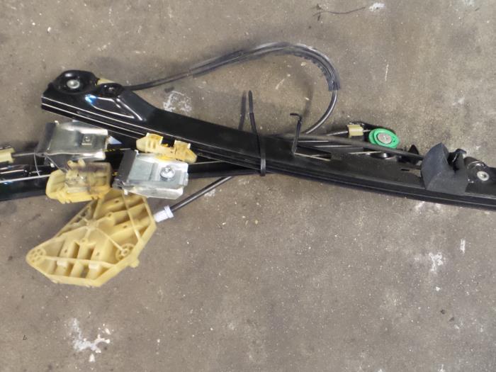 Seat Leon Ruitmechaniek 4Deurs links-voor