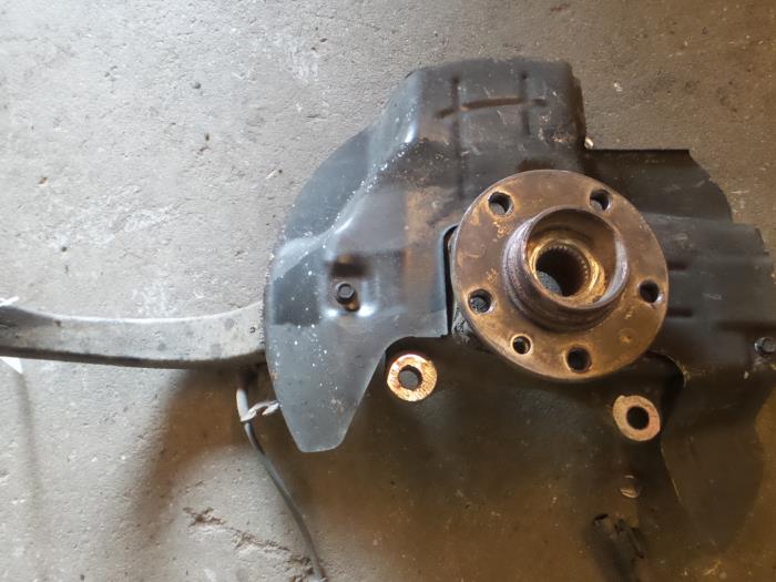 Alfa Romeo Brera Fusee links-voor