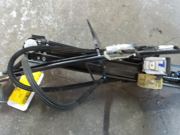 Seat Ibiza Ruitmechaniek 2Deurs links-voor