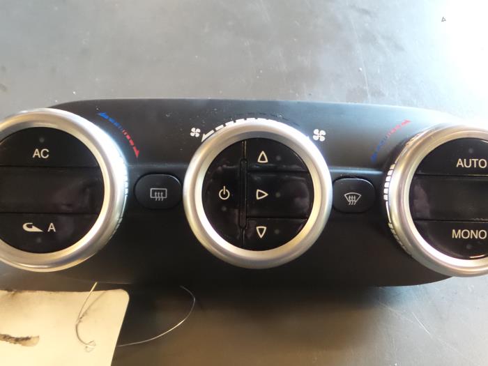 Alfa Romeo Giulietta Kachel Bedieningspaneel