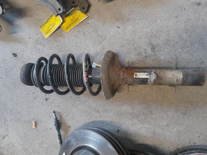 Seat Toledo Schokdemperpoot links-voor