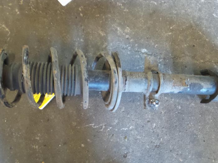 Alfa Romeo 156 Schokdemperpoot rechts-achter