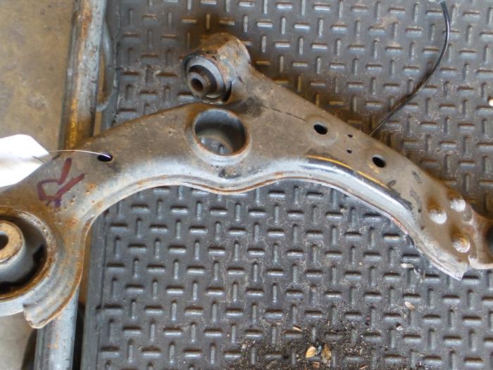 Alfa Romeo Giulietta Draagarm rechts-voor